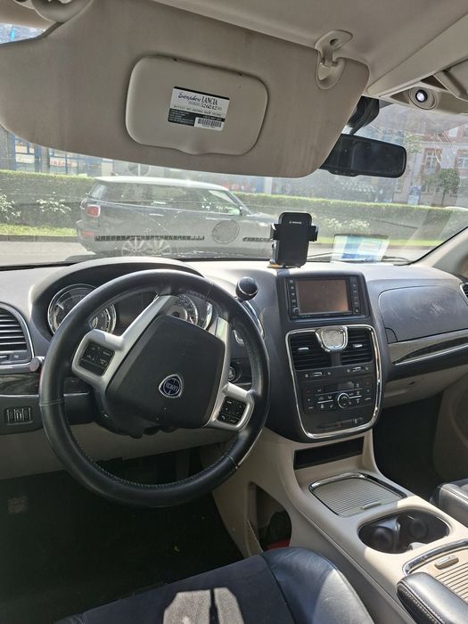 Lancia/ Chrysler Voyager