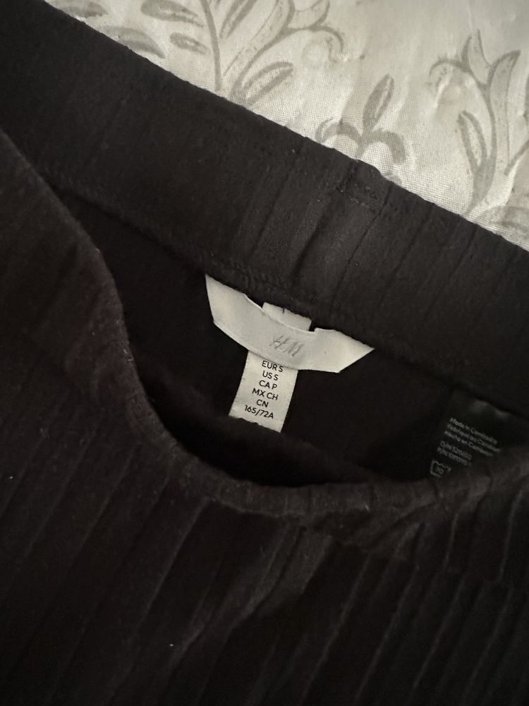 Дълги поли тип молив Zara; H&M