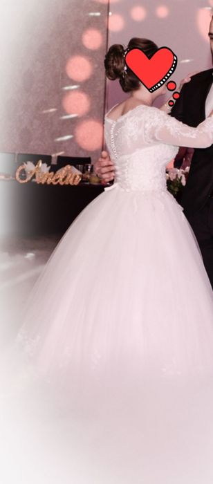 Vand rochie de mireasa