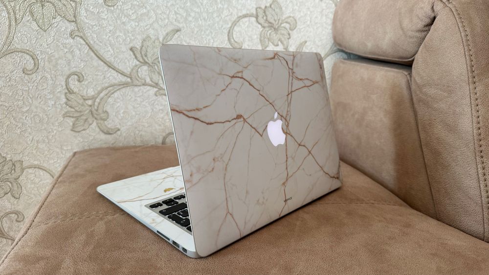 MacBook Air 13, 2017 год 128 Гб