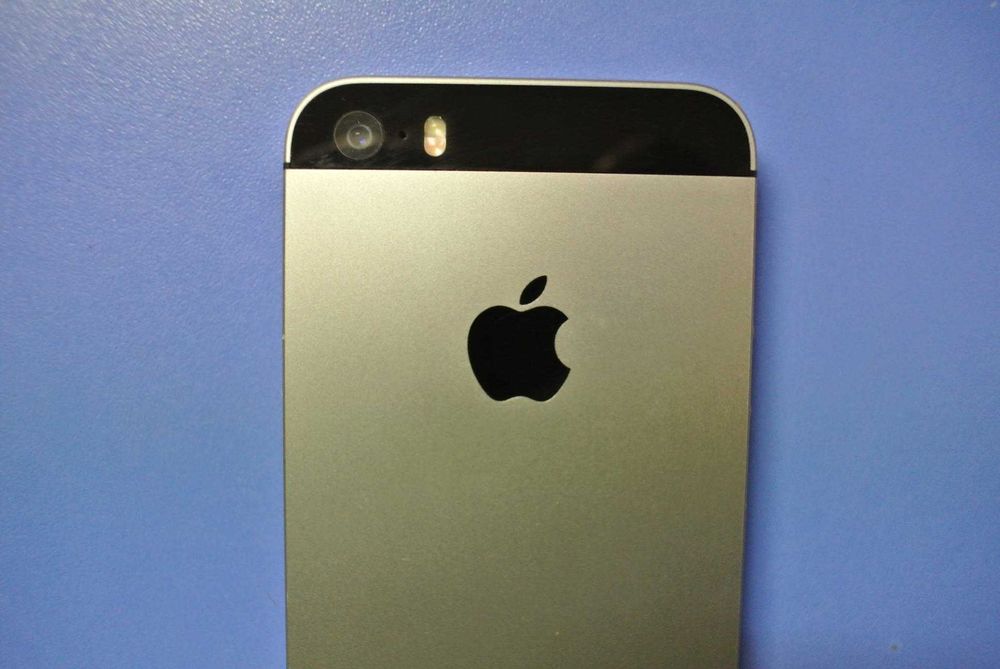 Iphone SE 32GB. 90 лв.