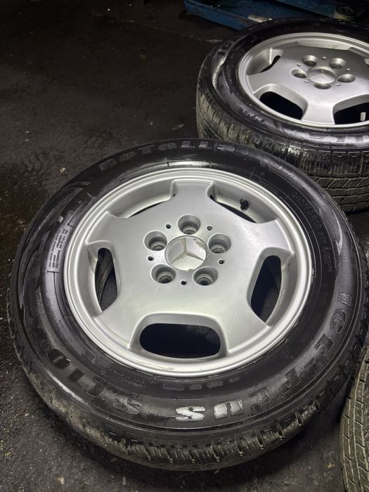 Jante Mercedes R15 cu Anvelope de Iarna