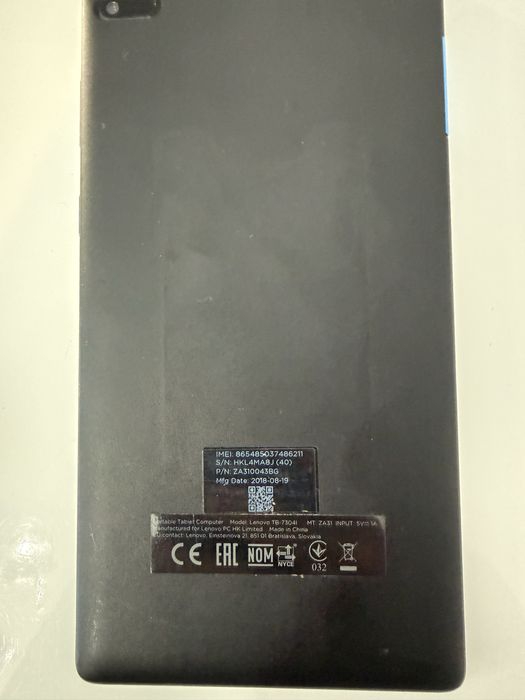 Vand tableta Lenovo TB-7304