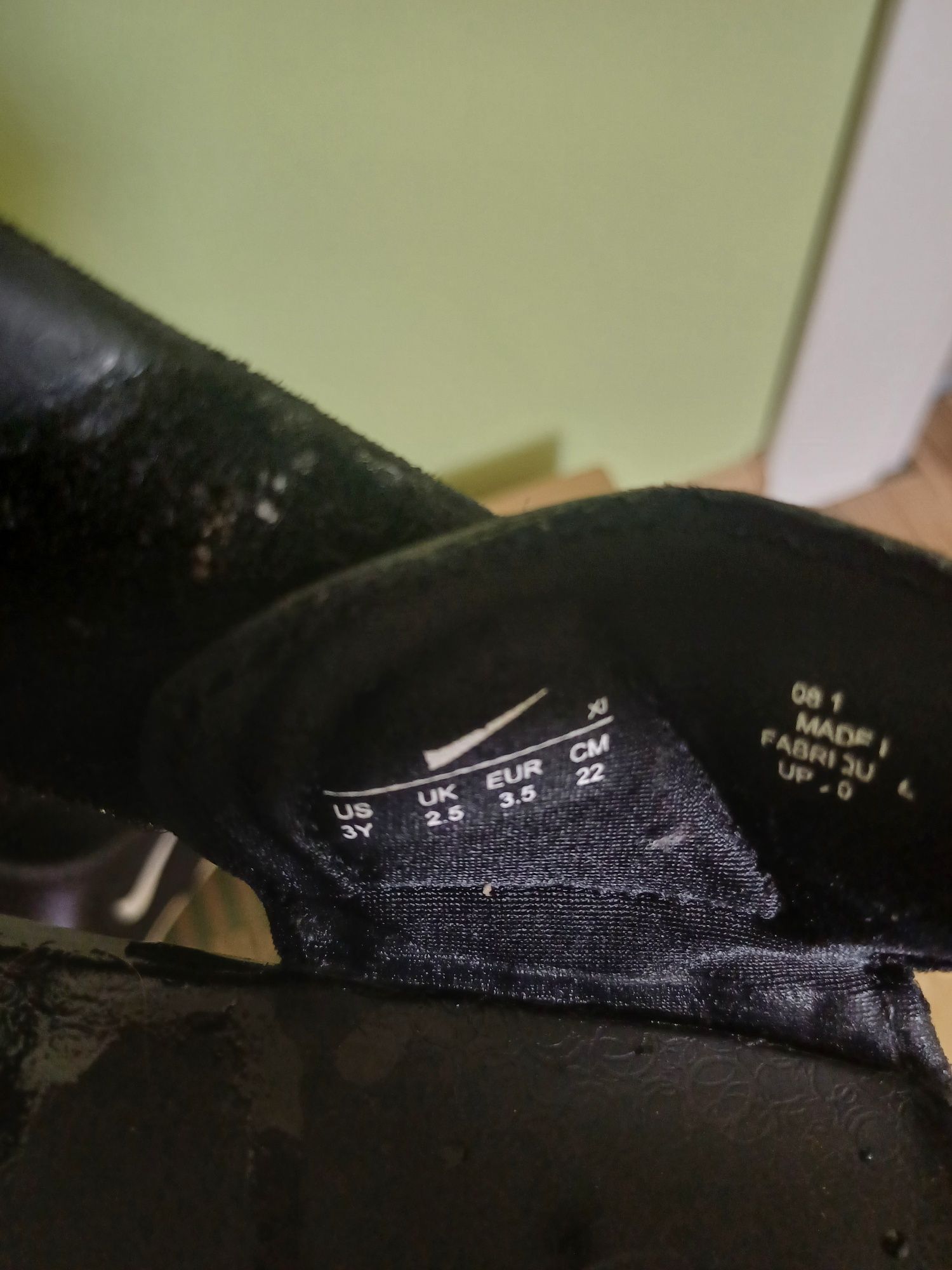 Сандали Nike 35 номер