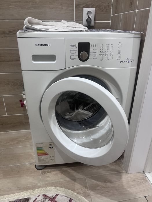 Продам стиральную машину