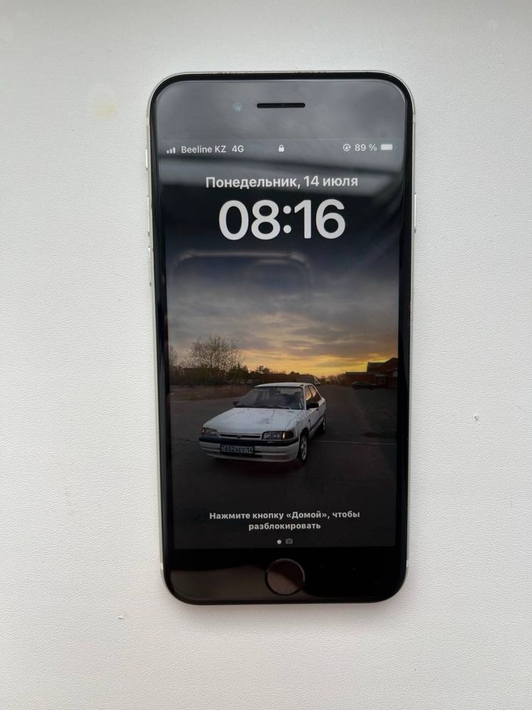 Продам Apple iPhone SE (2020) 64Gb