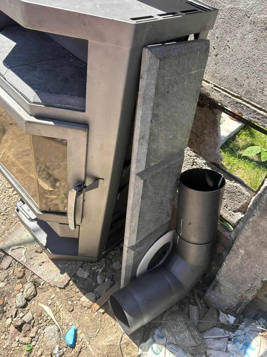 Vând șemineu în stare foarte bună!