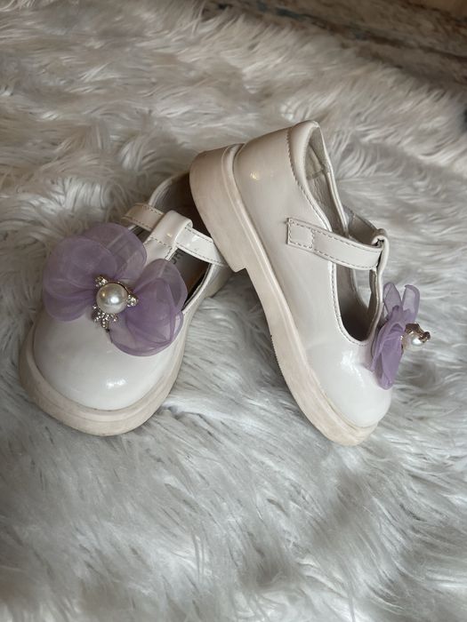 Pantofi eleganti fetite