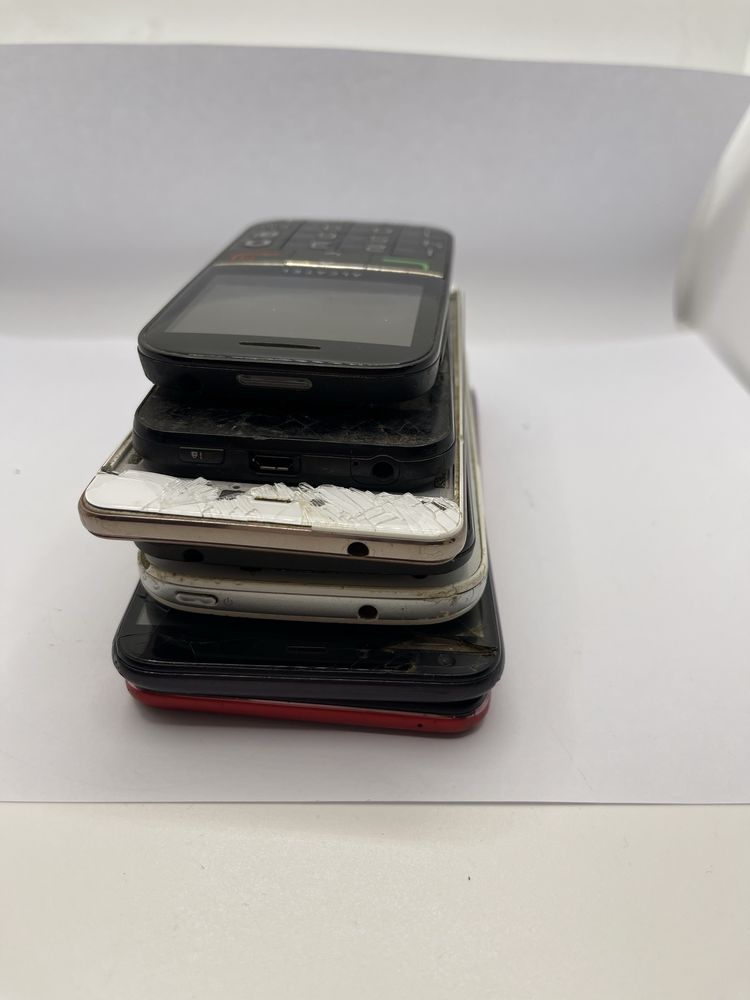 Vand lot telefoane Allview, Oppo