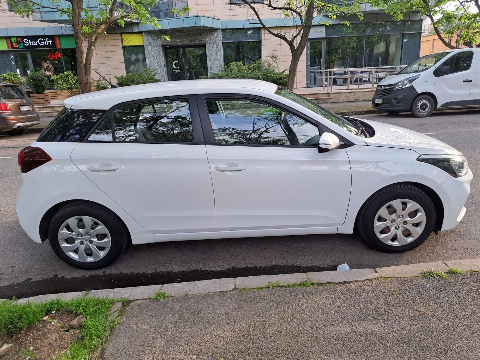 Vând Hyundai I20