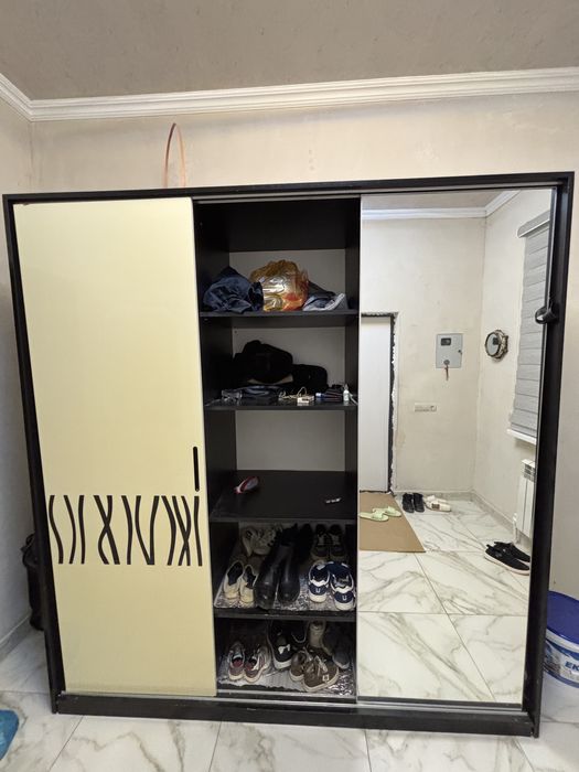 Шкаф для прохожей