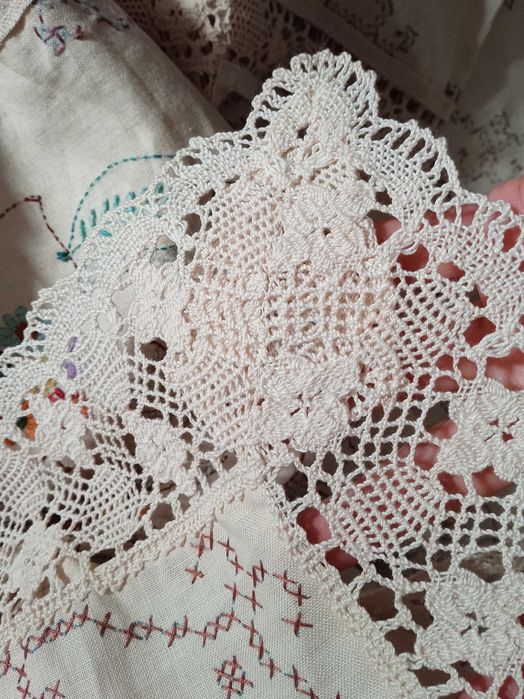 Покривка ръчно изработена 164*125 см Нова