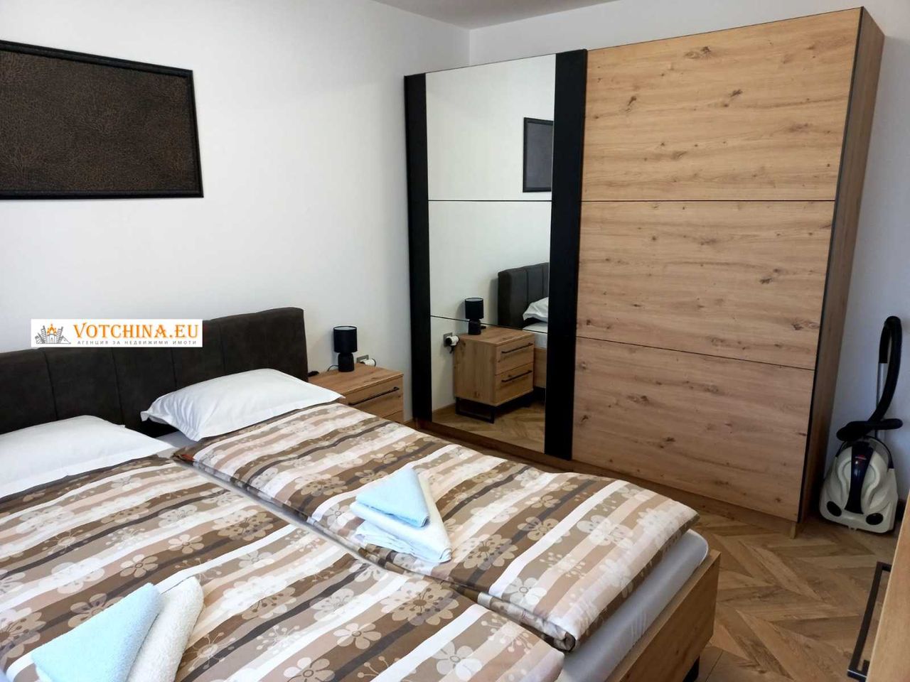 Продава се Тристаен апартамент в Варна, Лятно кино Тракия - 110 кв.м за 2510 €/кв.м - Снимка #1