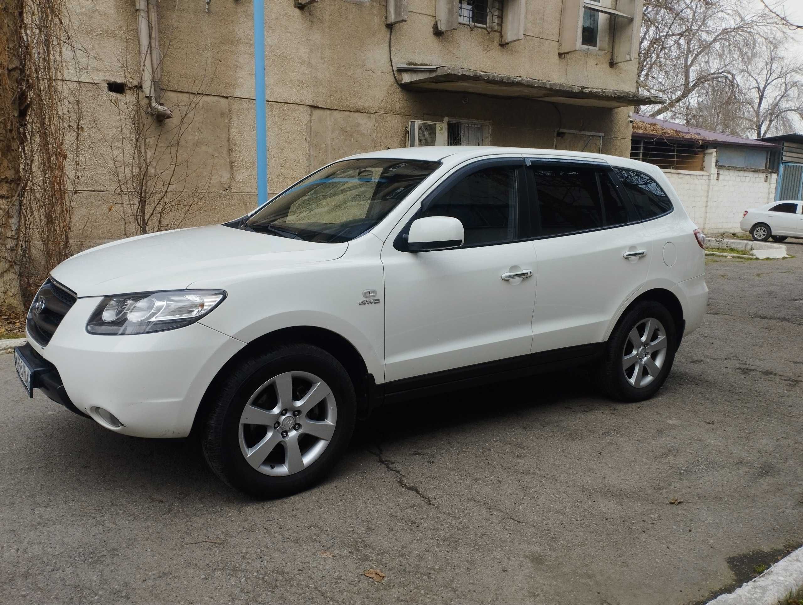 Продается Hundai Santa-Fe