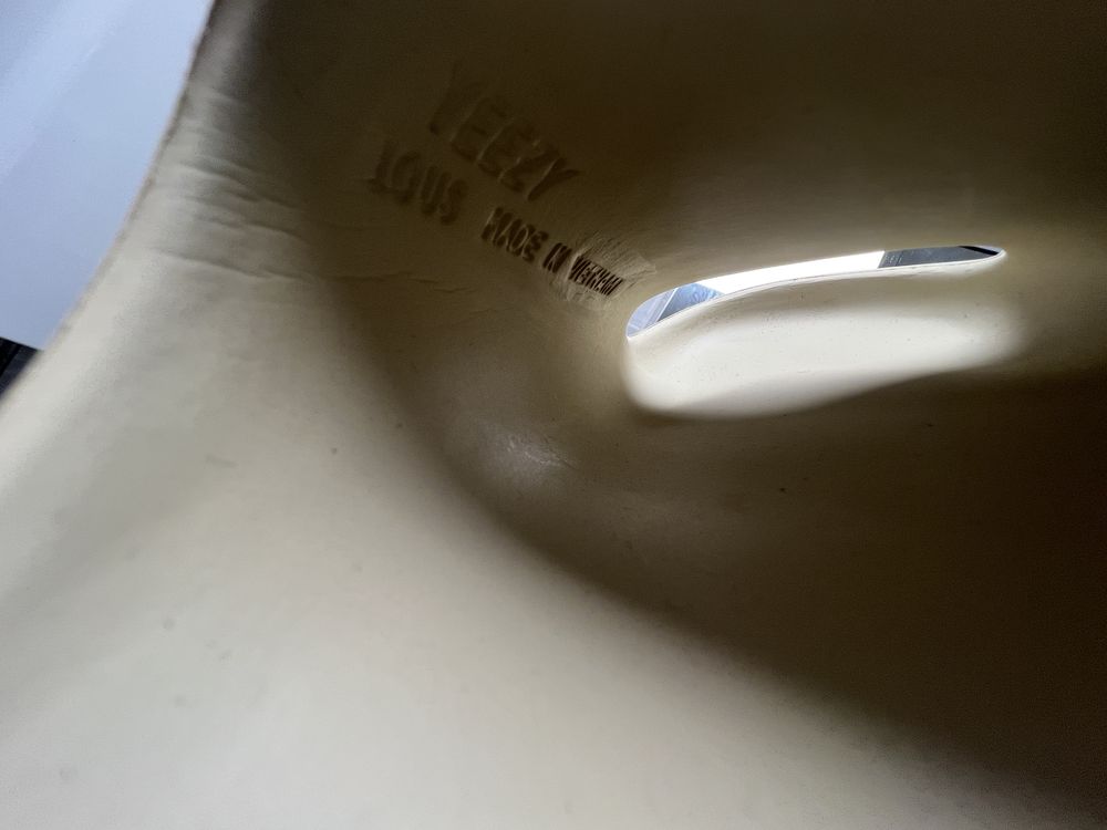 Yeezy slides bone white 44