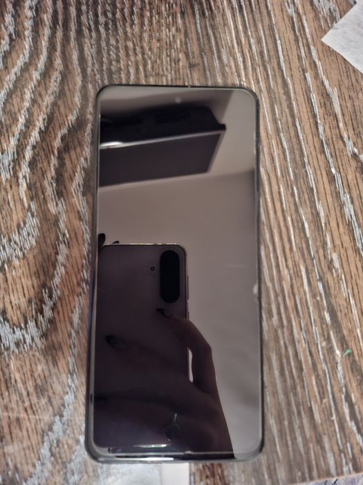 Realme C55 с подарък 7 калъфа