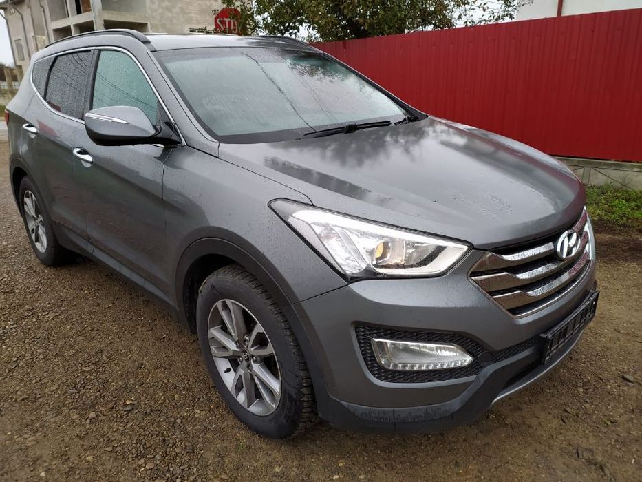 Dezmembrez Hyundai Santa FE 3 2014 motor 2.2crdi 197cp cod D4HB bara fata spate capota trager far stanga dreapta usa portiera aripa fuzeta planetara grup diferential cutie viteze piese dezmembrari