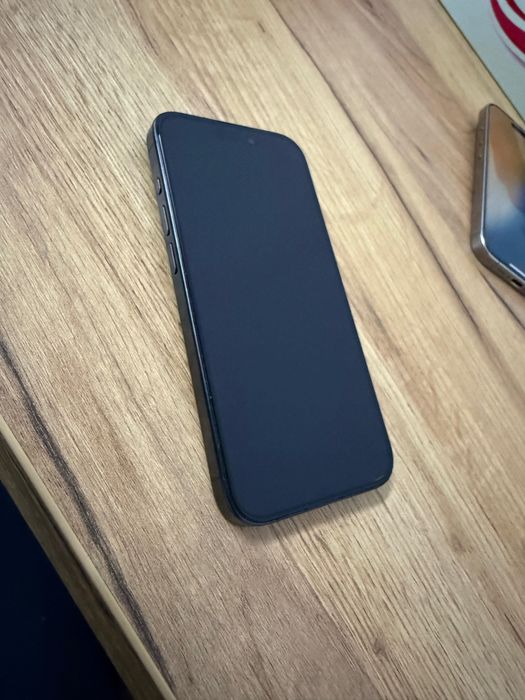 Iphone 15Pro 256gb, Black Titanium & Natural Titanium