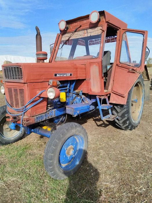 Vând tractor U650