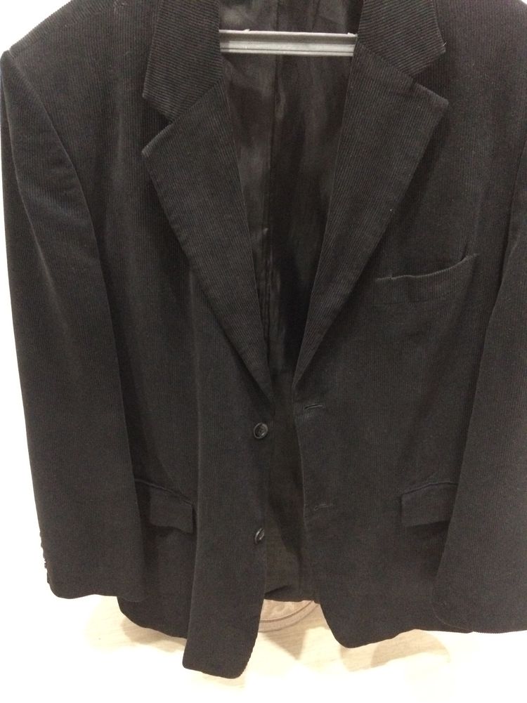 Пиджак мужской, черного цвета