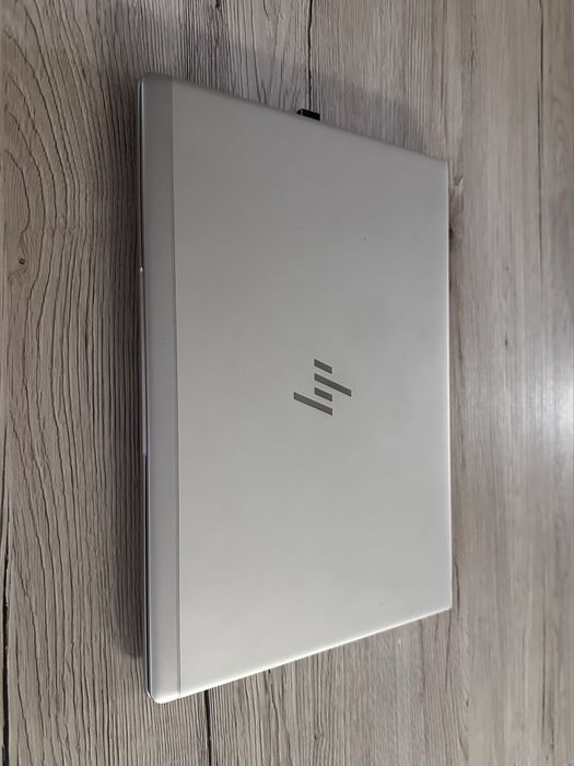 Лаптоп HP Elitebook 13” - 32GB - 1 TB SSD
