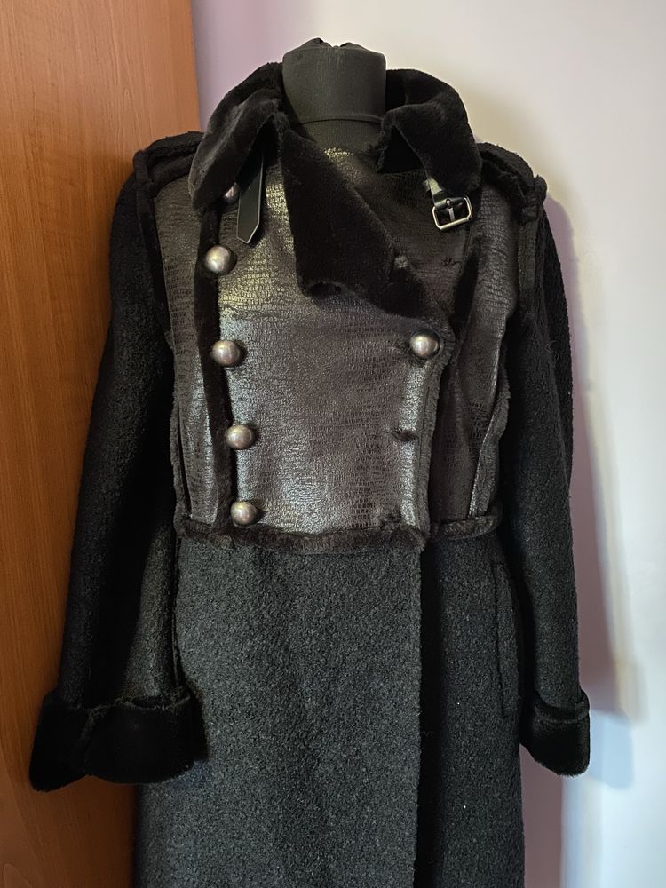 Palton lung cu lana (Zara, Guess)