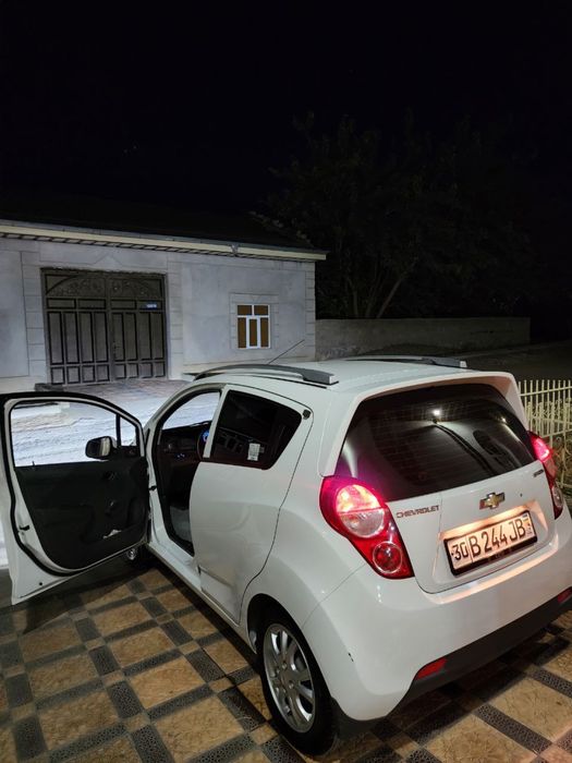 Спарк автомашина.