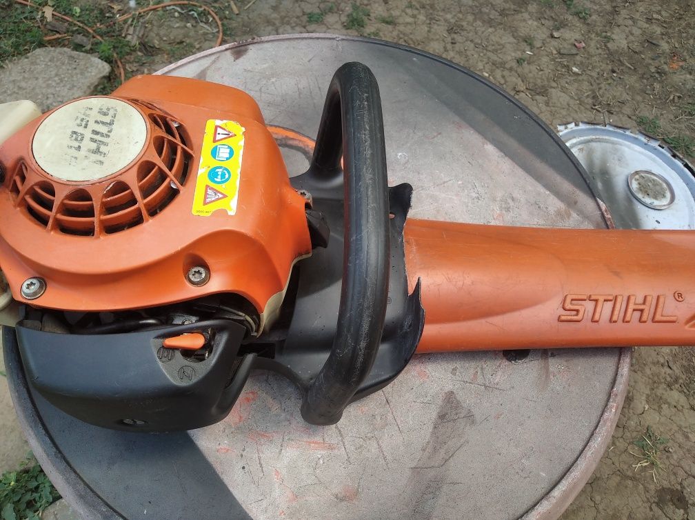 Stihl hs81r храсторез за жив плет