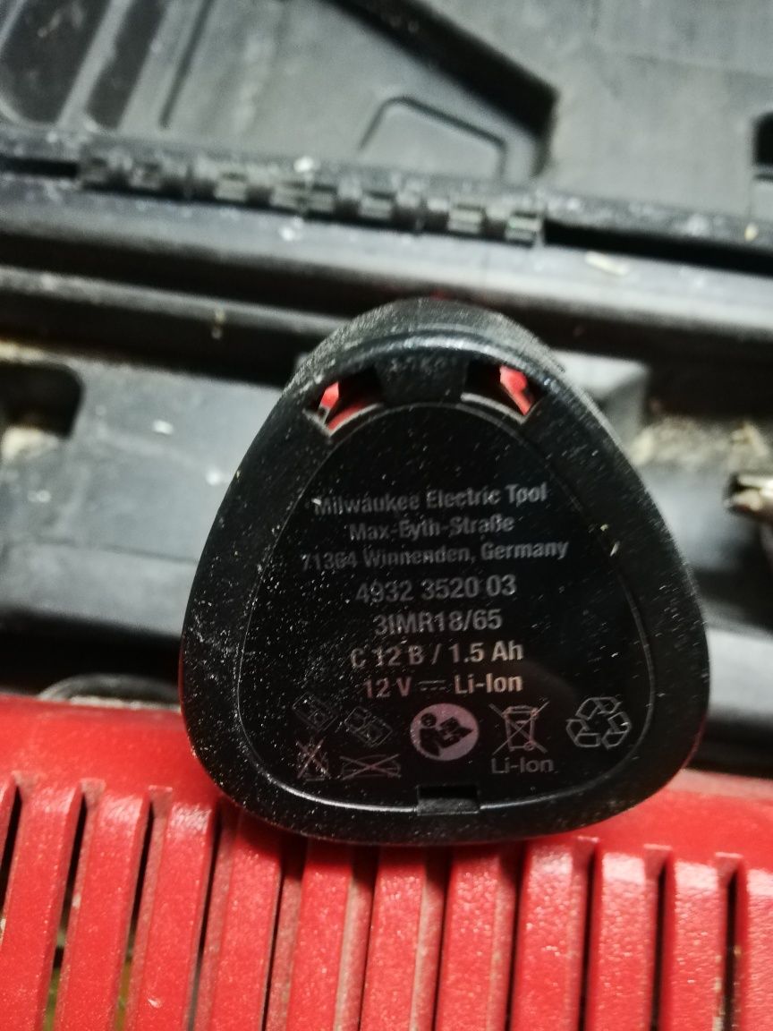 Milwaukee M12 BDD винтоверт