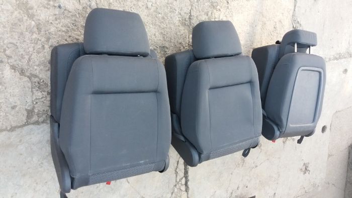 Set 7 scaune vw touran in stare foarte buna, cu prindere si sertare