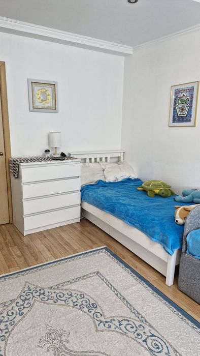 Кровать 2м на 0.9м