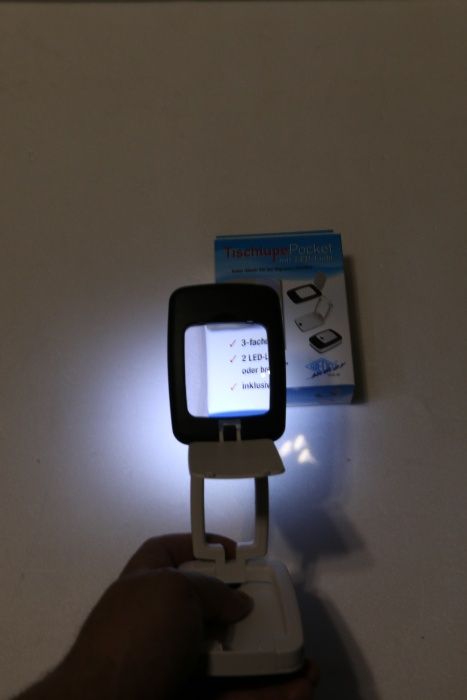 настолна сгъваема лупа с LED светлина и 3x увеличение, WEDO Германия