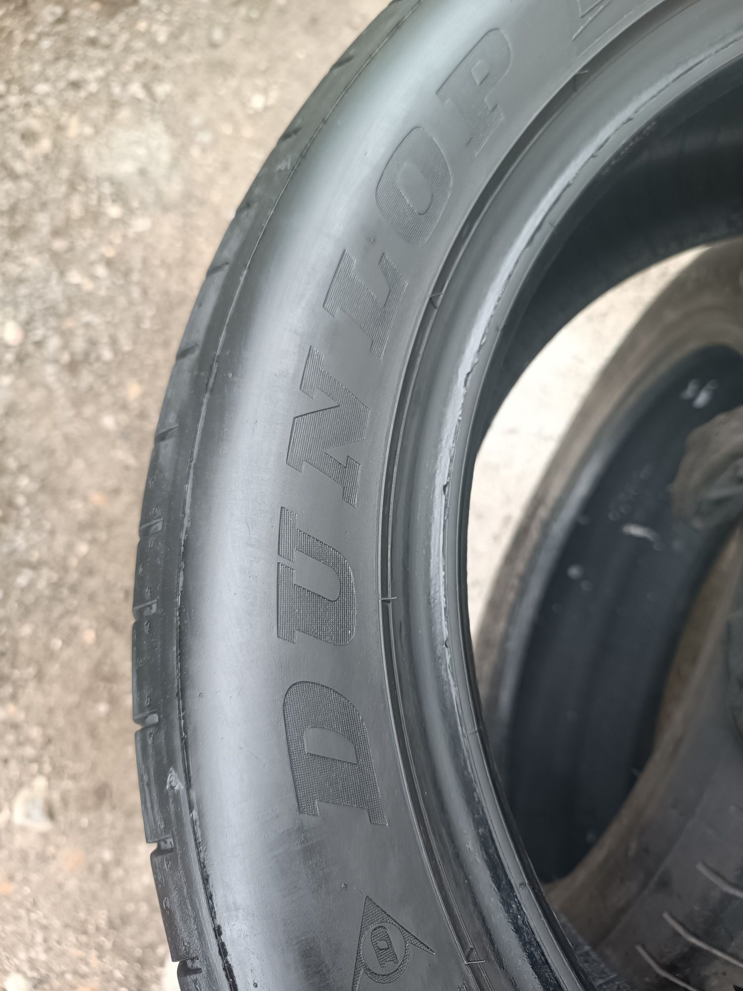 215/55/17 Dunlop Дот 4921