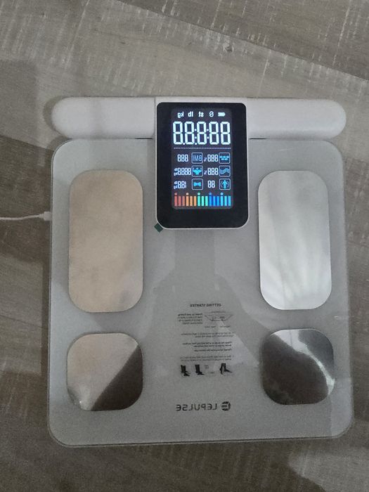 Vand analizor corporal cu bioimpedanta- 20 parametri