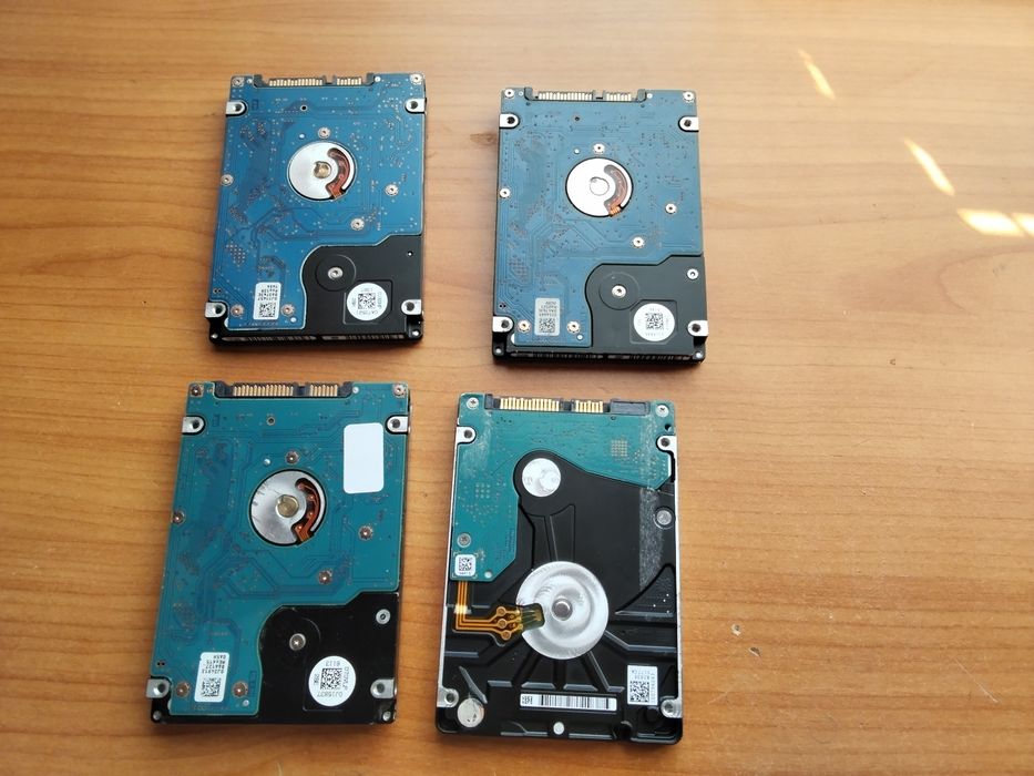 хард дискове за лаптопи , по 1000GB с натрупани грешки на изгодна цена