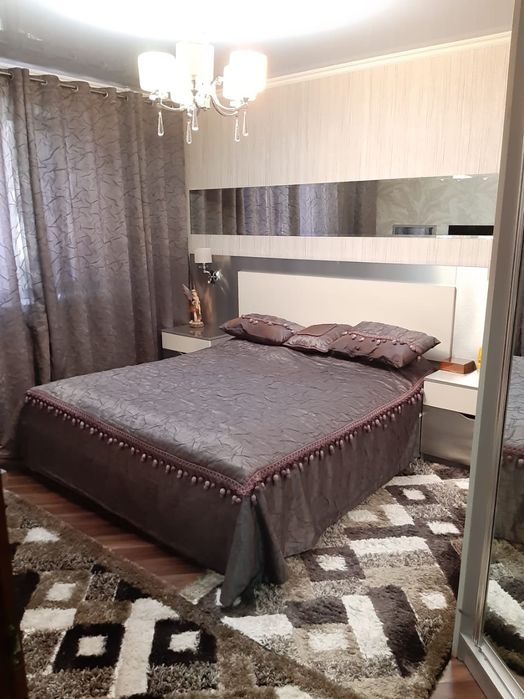 Сдаётся 2-комн., 1 этаж, в Центре (ул.Айтеке би)