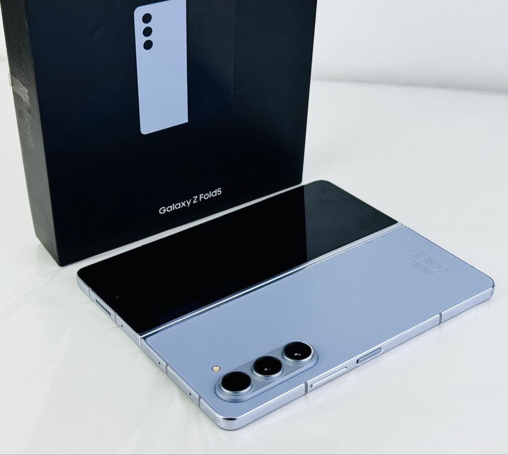 Samsung Galaxy Z Fold 5 5G 512GB 12RAM Icy Blue Отличен! Гаранция!