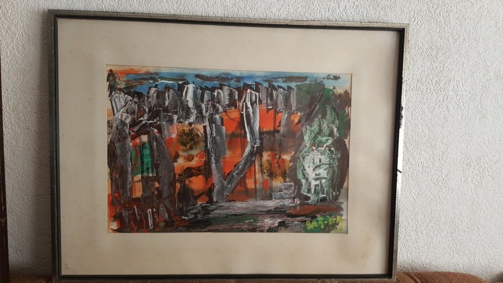 Масивна пластика на бял орел и Стар авторски акварел