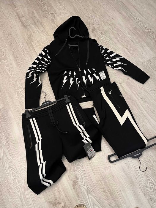 Neil Barrett trening M-L original, retail 1190 euro