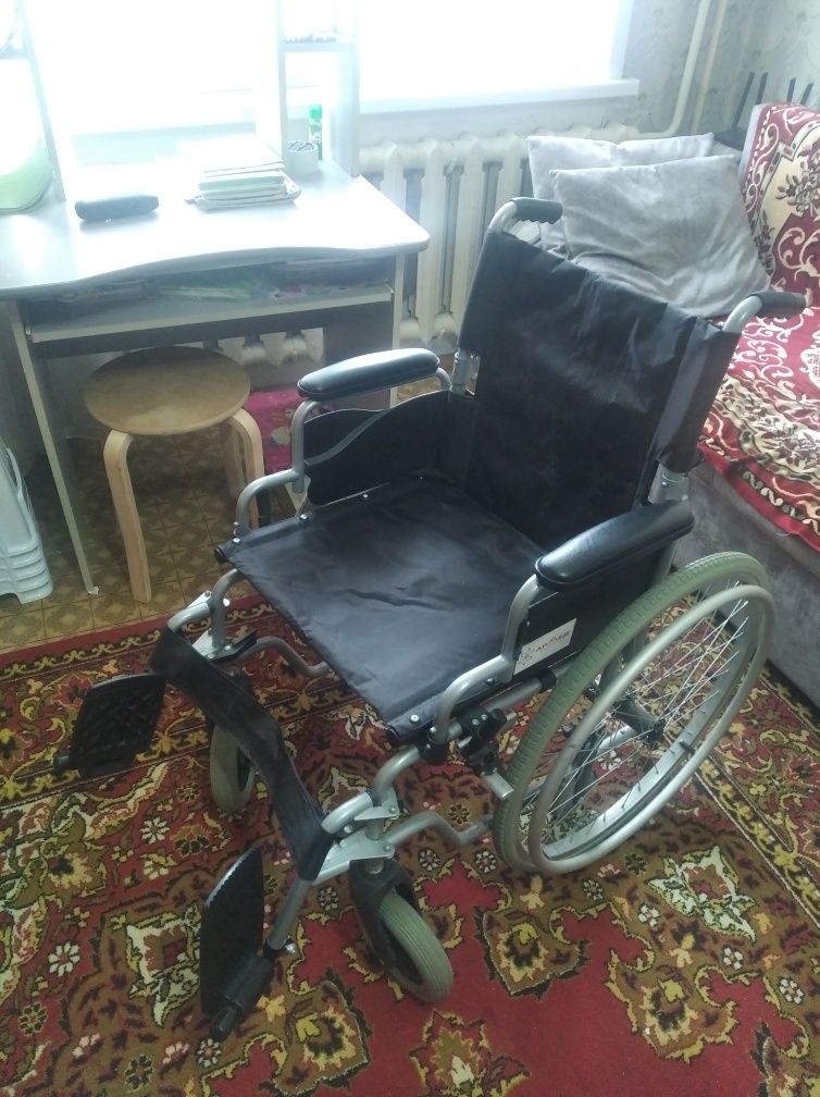 Инвалидная новая коляска