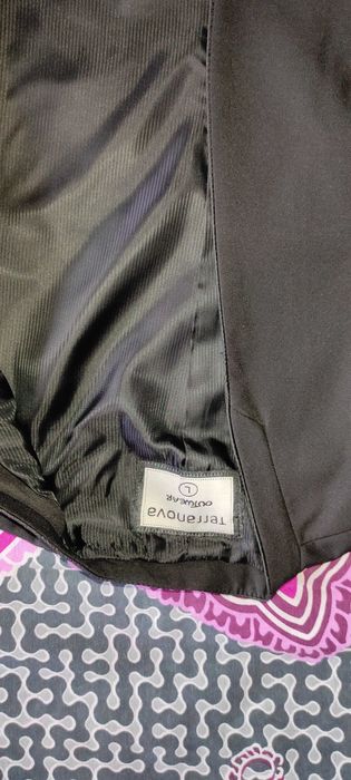 Късо палто тип пеперуда и черно сако.