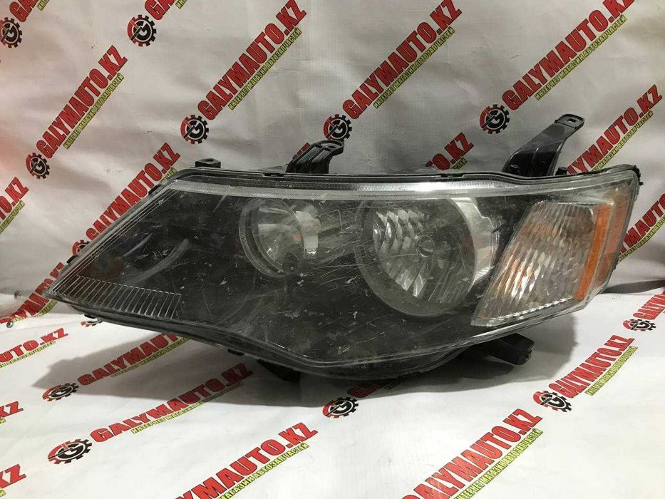 фара Mitsubishi  OUTLANDER 06-