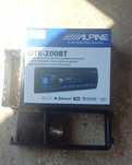 Player auto Alpine UTE-200BT