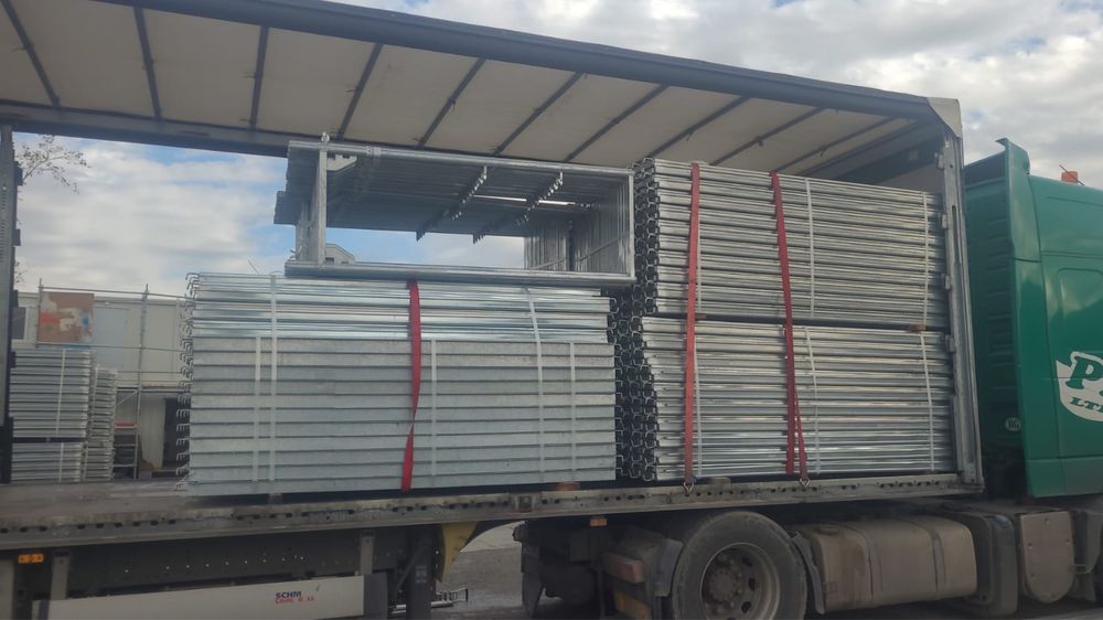 Продавам рамково фасадно скеле