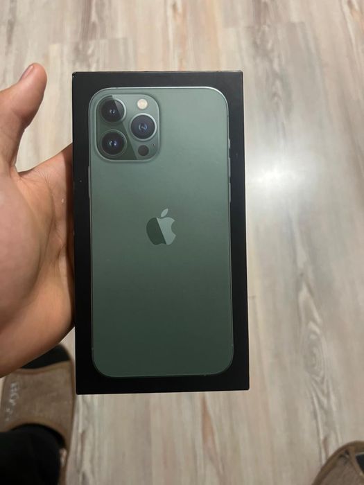 Айфон 13 про Макс идеального состояния