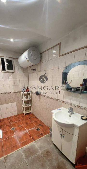 Продава се Многостаен апартамент в Пловдив, Тракия - 130 кв.м за 981 €/кв.м - Снимка #9