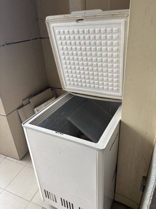 Морозильник б/у но в рабочем состояние