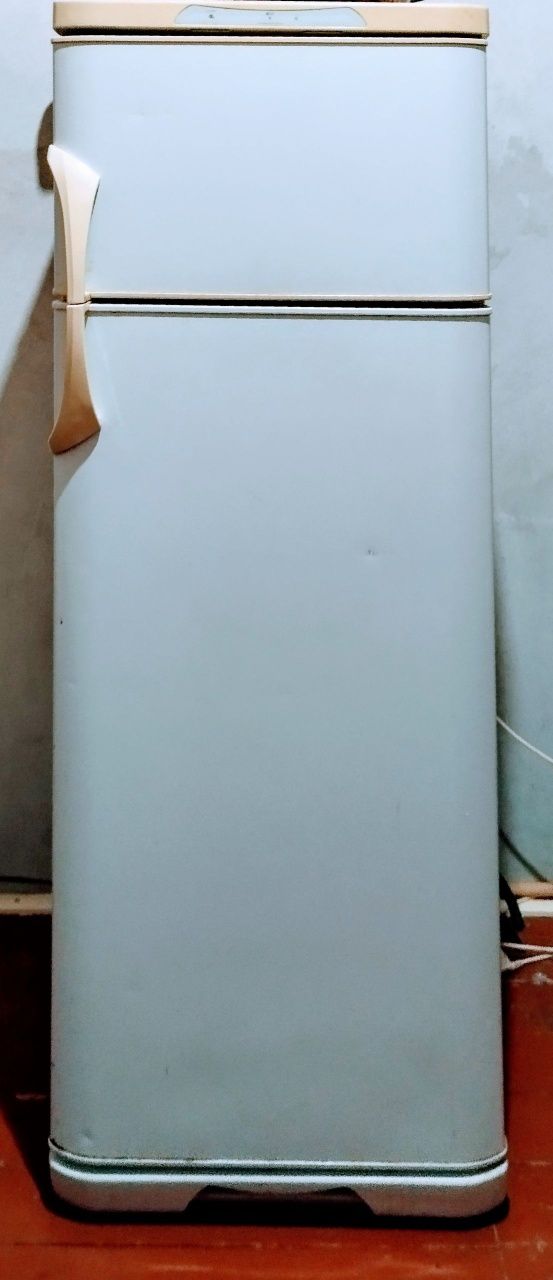 Xolodilnik narx kelishiladi 700.00ming