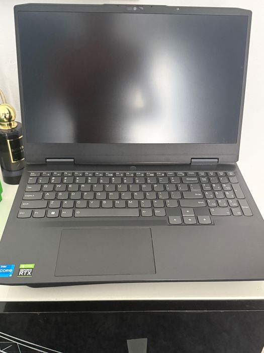 Leptop Lenovo gaming