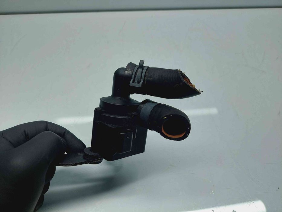 Pompa recirculare apa Volkswagen Passat B6 (3C2) [Fabr 2005-2010] 5N09
